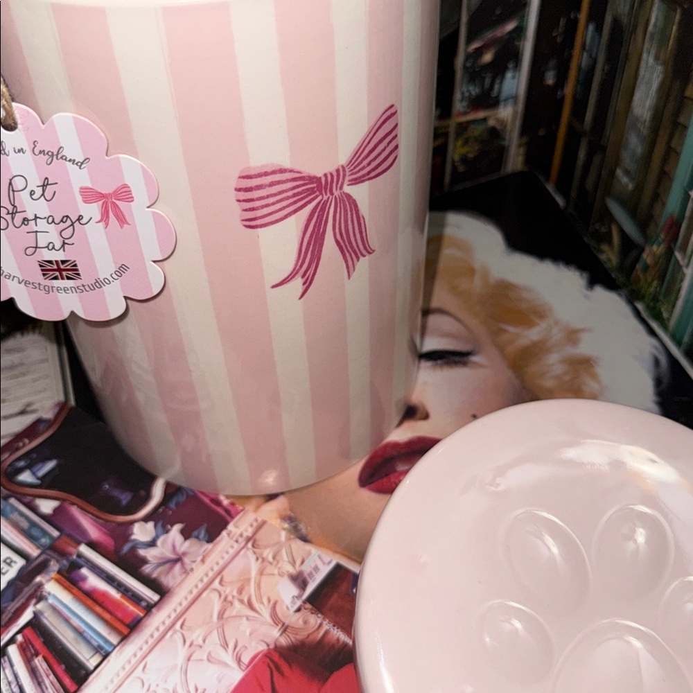 🐕 🐾 🐕 • 🎀 Harvest Green Studio x Pretty n Pink Vibes 🎀